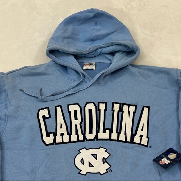 North Carolina NC Tar Heels Powder Blue Embroidered Logo Hoodie Sweatshirt Mens - Picture 2 of 14